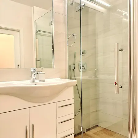 Beige Bed Bratislava